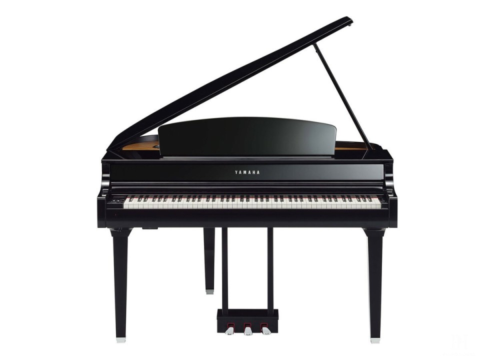 YAMAHA CLP-695 GP PE