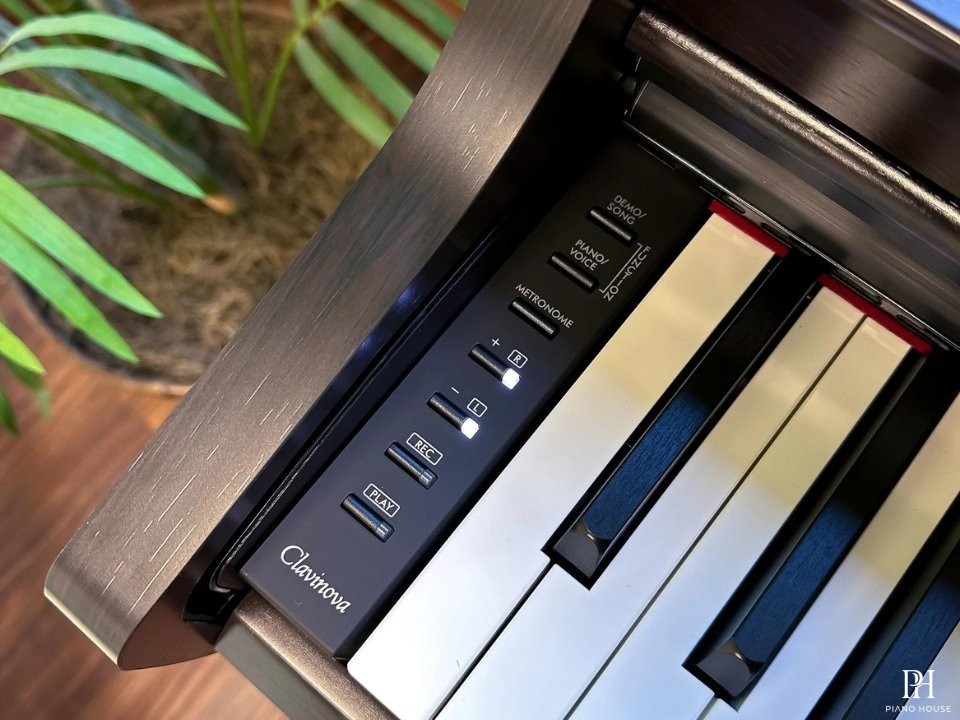 YAMAHA CLP-725 R