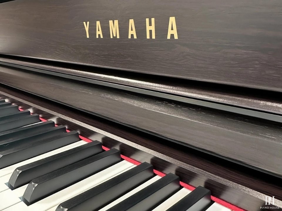 YAMAHA CLP-735 R