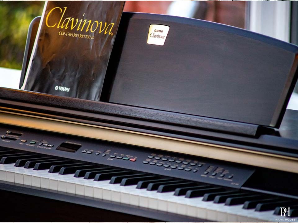 YAMAHA CLP-130