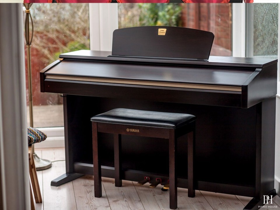YAMAHA CLP-120