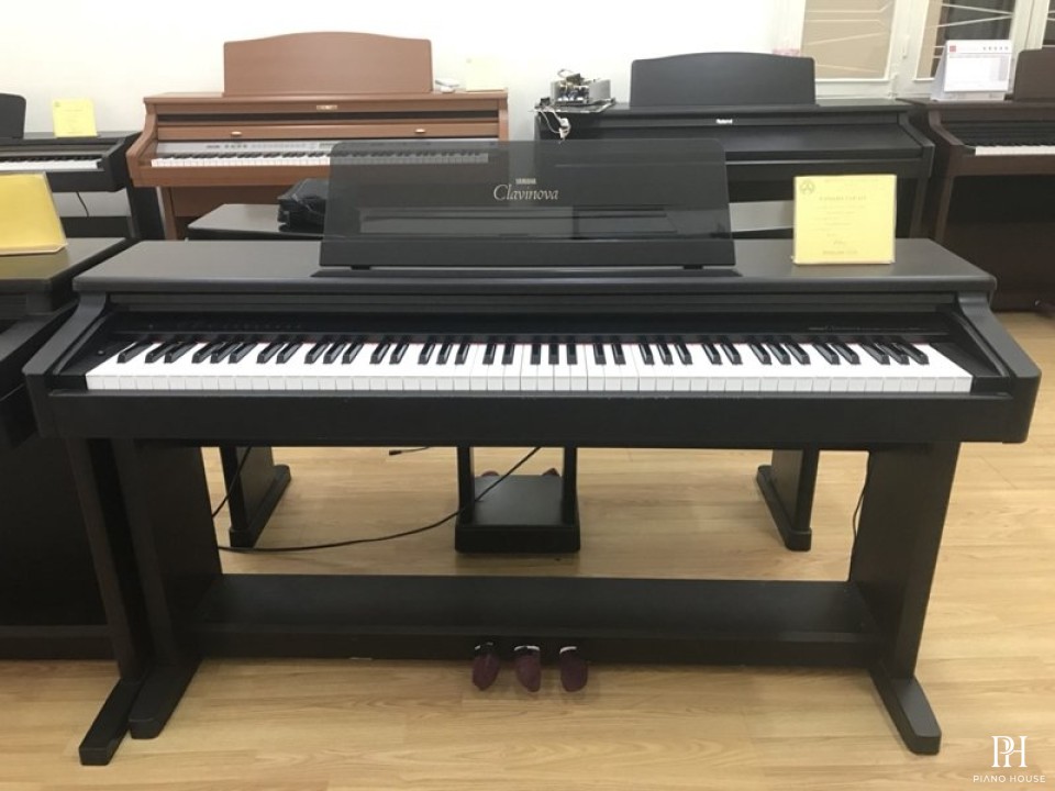 YAMAHA CLP-123