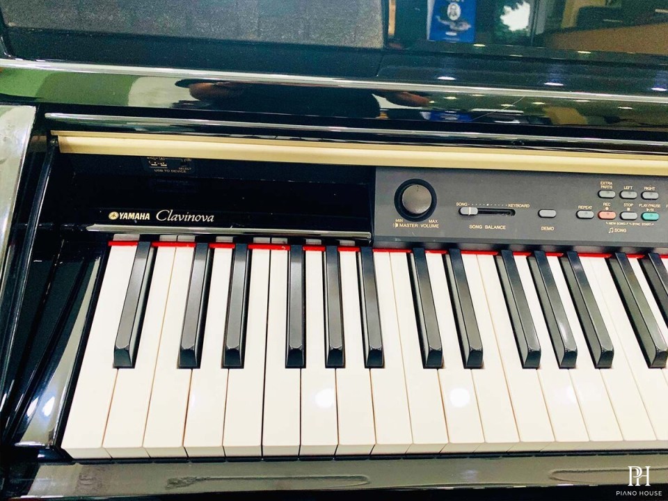 YAMAHA CLP-280 PE