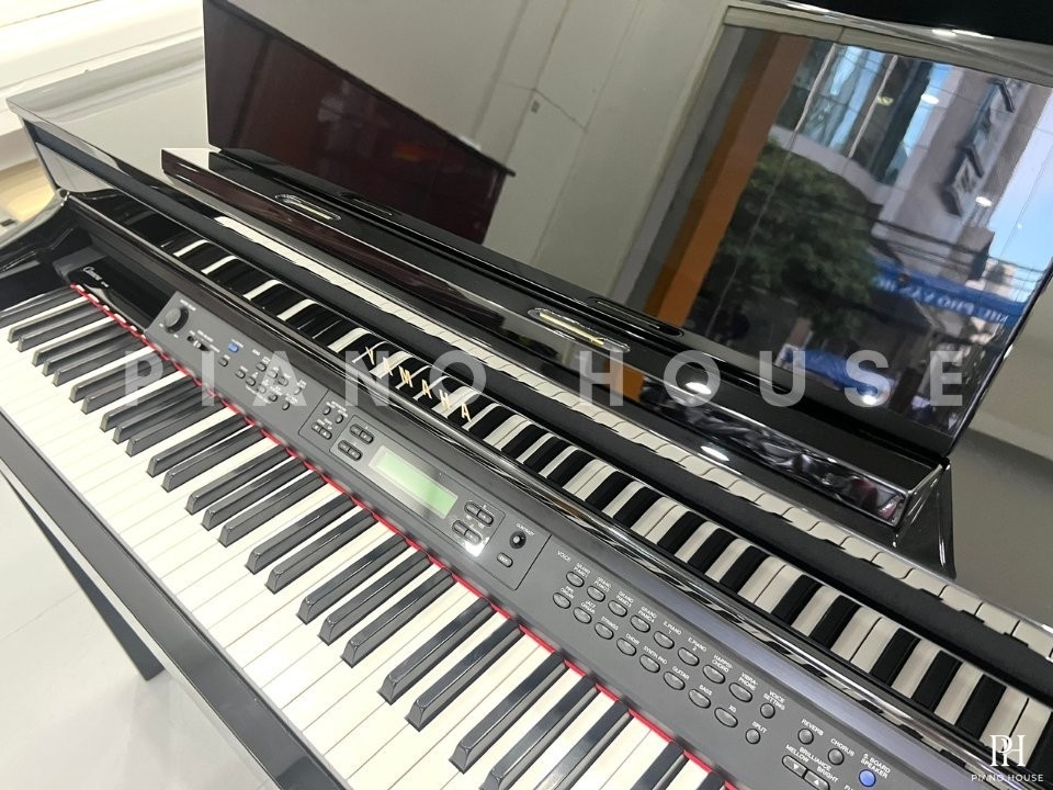 YAMAHA CLP-480 PE