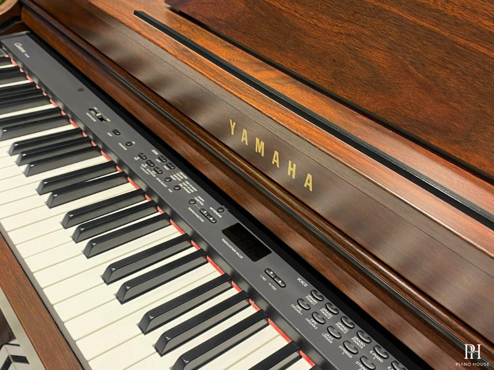 YAMAHA CLP-430 M