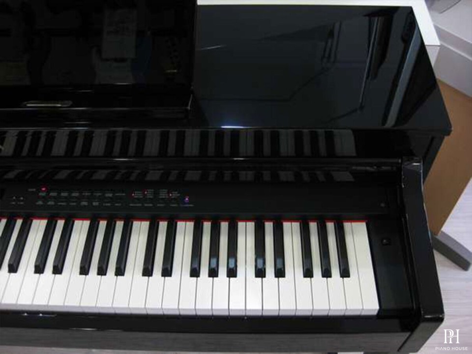 YAMAHA CLP-480 R