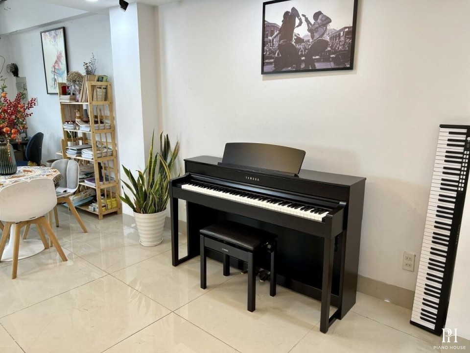 YAMAHA CLP-535 R