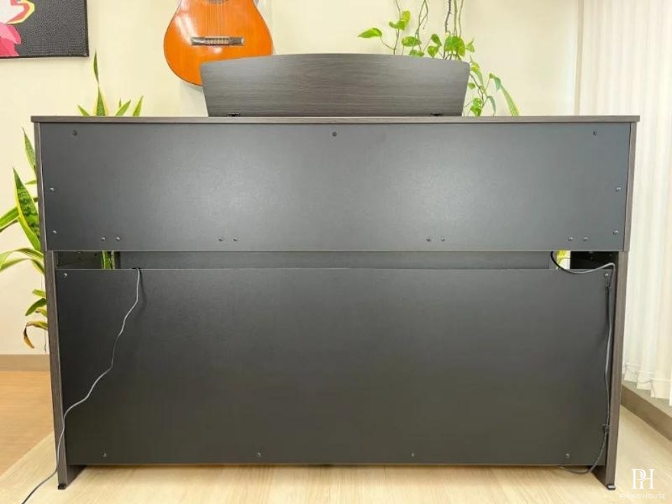 YAMAHA CLP-775 DW