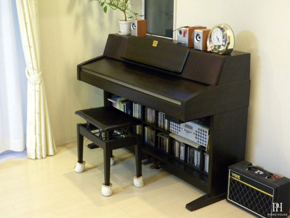 YAMAHA CLP-970