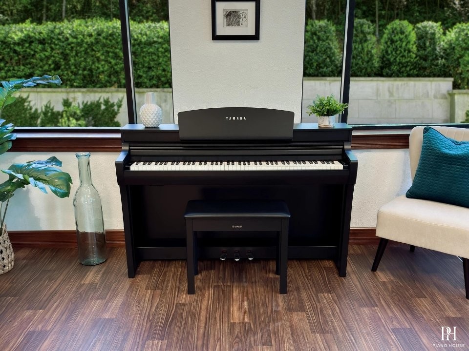 YAMAHA CSP-255 B