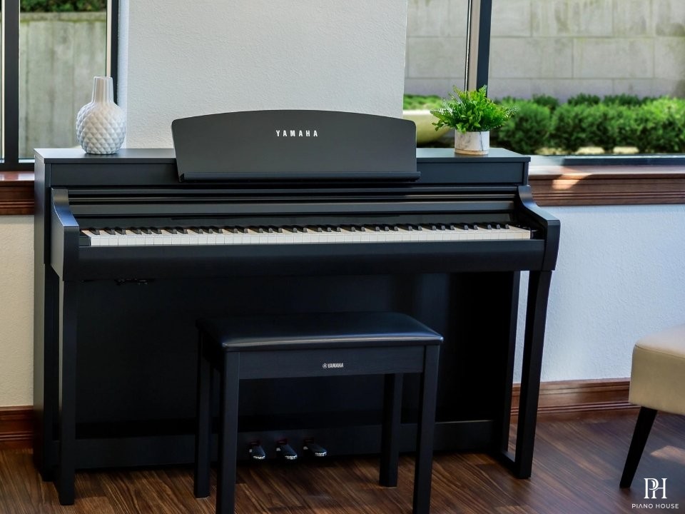YAMAHA CSP-255 B