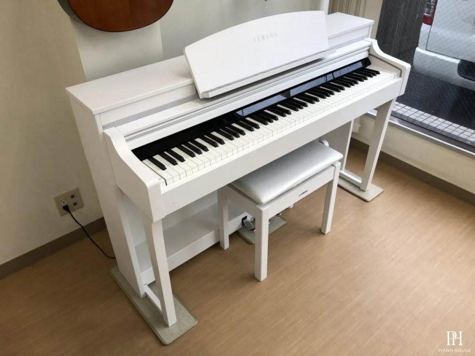 YAMAHA CSP-170 WH (USED)