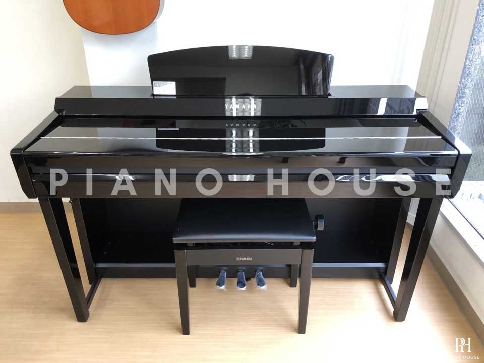 YAMAHA CVP-605 B