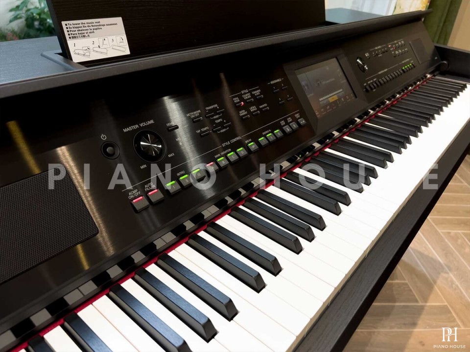YAMAHA CVP-805 B (USED)