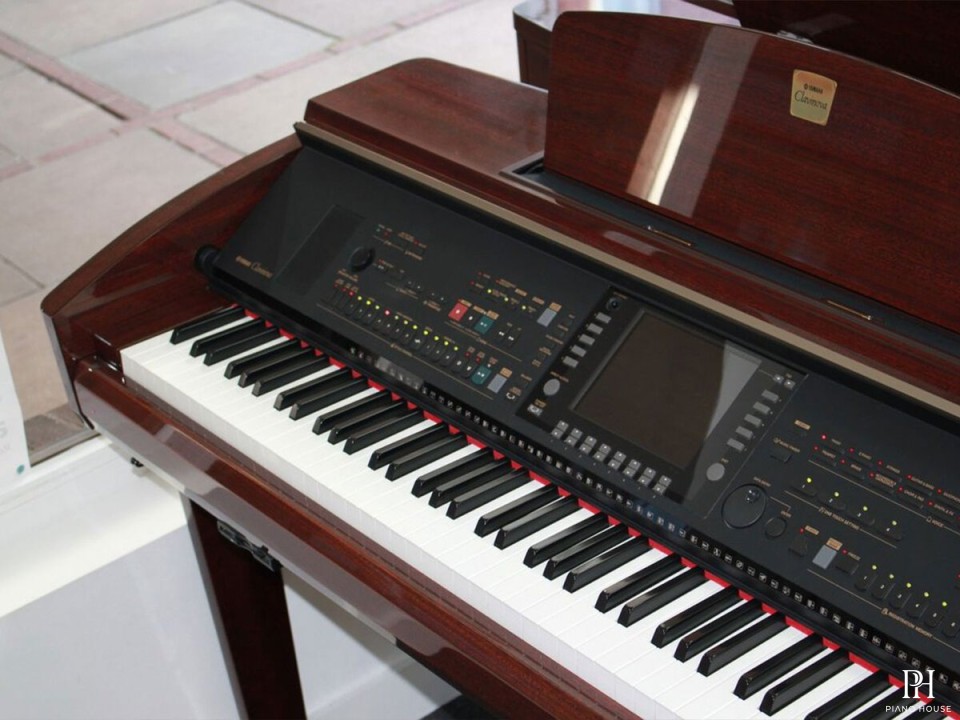 YAMAHA CVP-405 PM