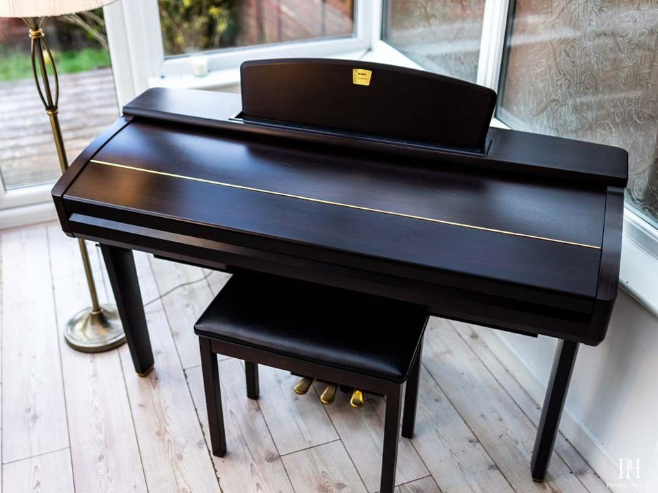 YAMAHA CVP-405 R