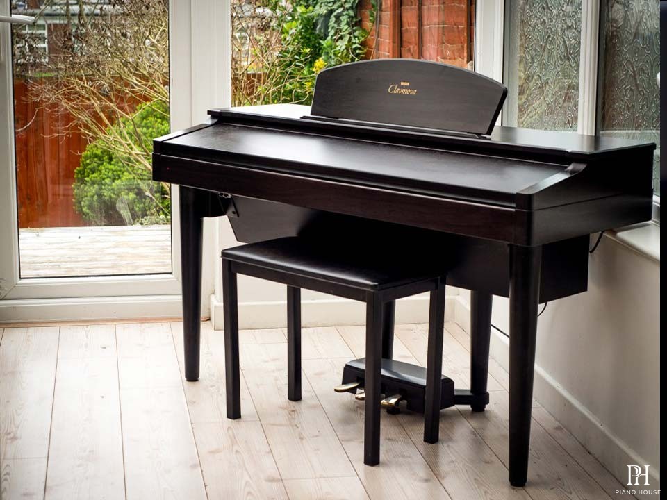 YAMAHA CVP 96