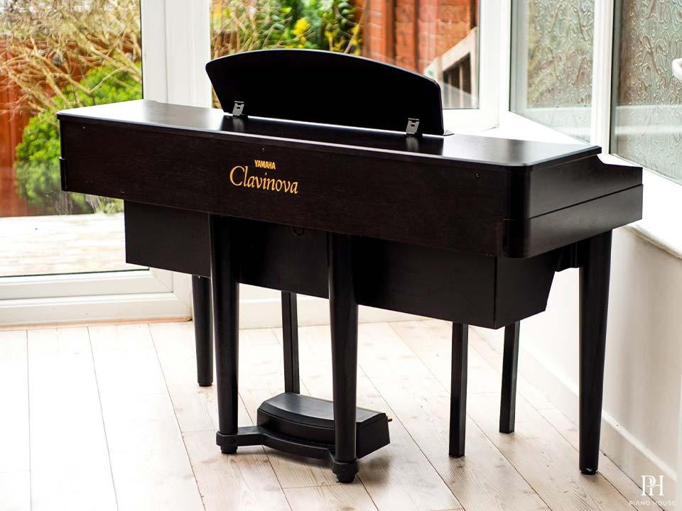 YAMAHA CVP 96