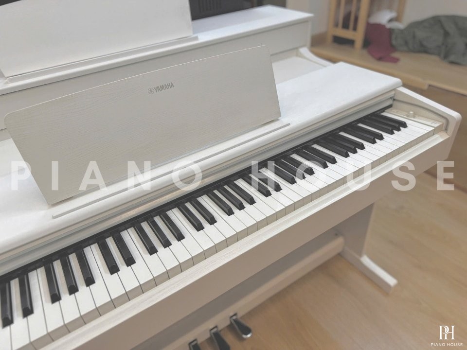 YAMAHA YDP-144 WH (USED)
