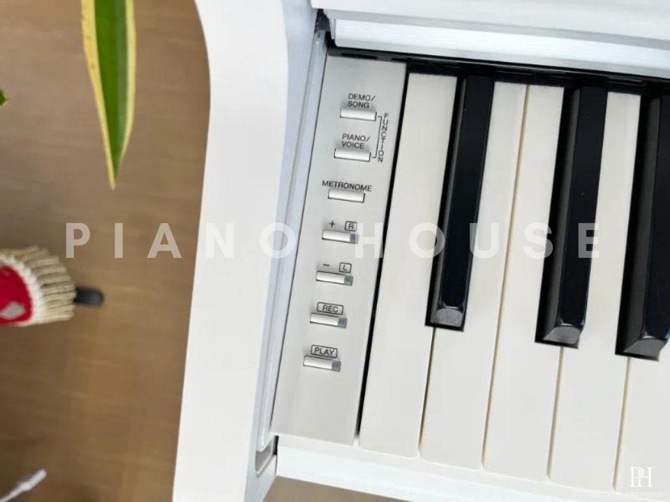 YAMAHA YDP-164 WH (Used)
