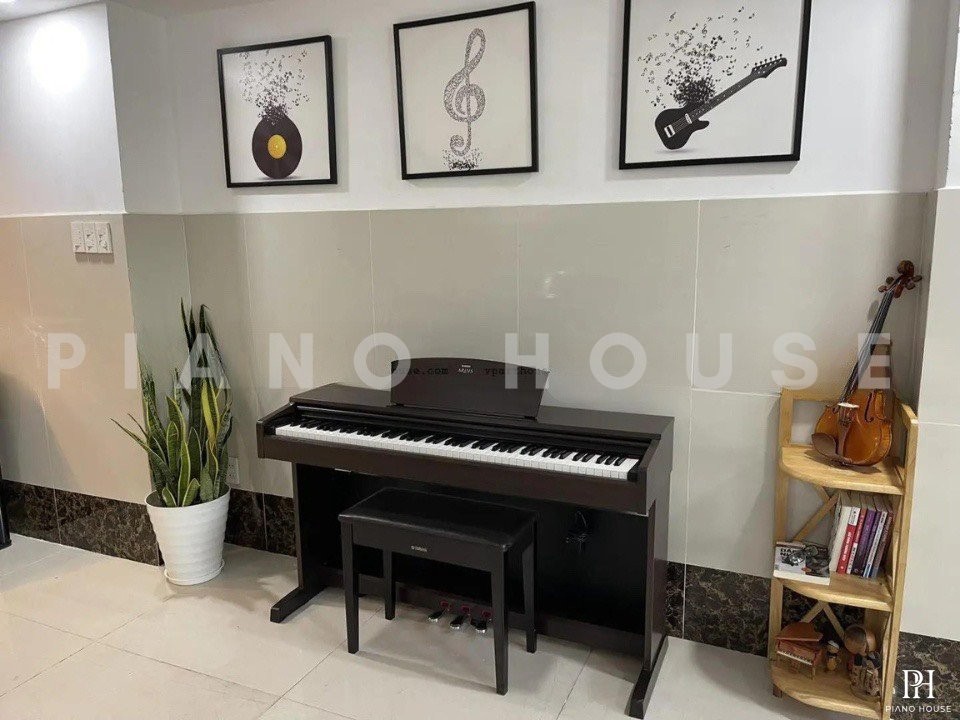 YAMAHA YDP-140 R
