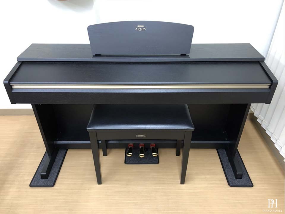 YAMAHA YDP-161 B