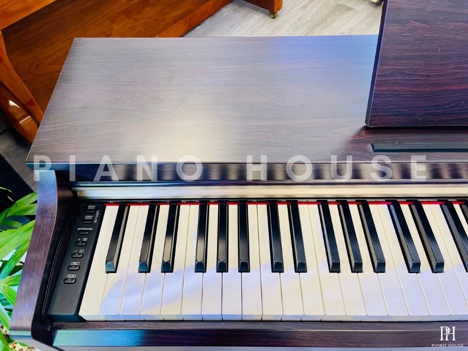 YAMAHA YDP-162 R