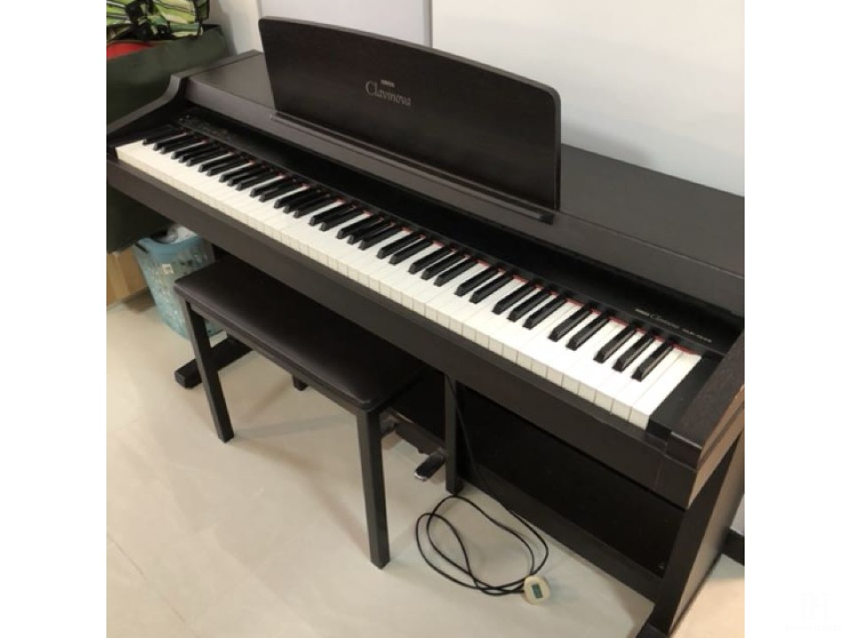 Yamaha CLP-153