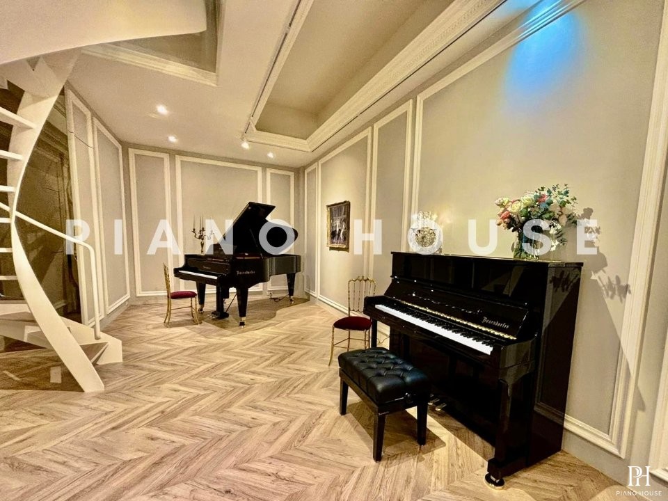 Bösendorfer 120 CL