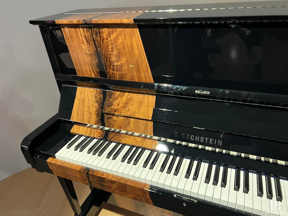 C.Bechstein C8 (Master Upright)