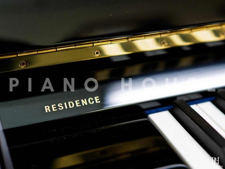 C.Bechstein R6 (Residence Series)