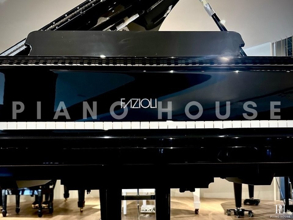 Fazioli F212 Chrome