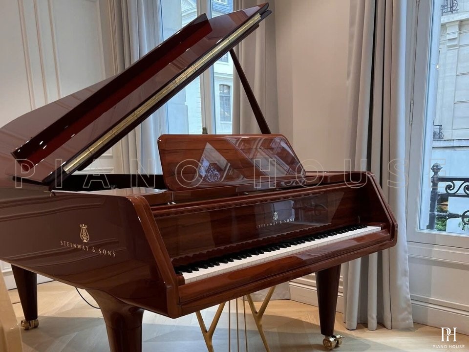 Steinway & Sons Noé Limited Edition (Deep Burgundy Red)