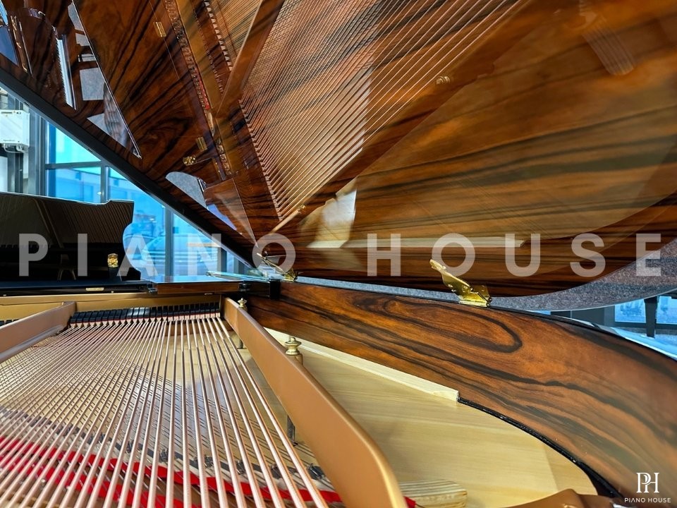 STEINWAY MODEL O-180 (Macassar & Polish Ebony)