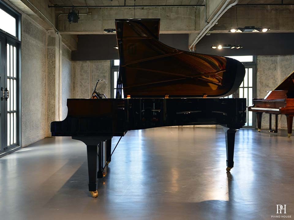 YAMAHA C7B