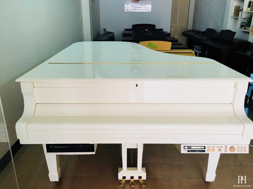 YAMAHA C7LA