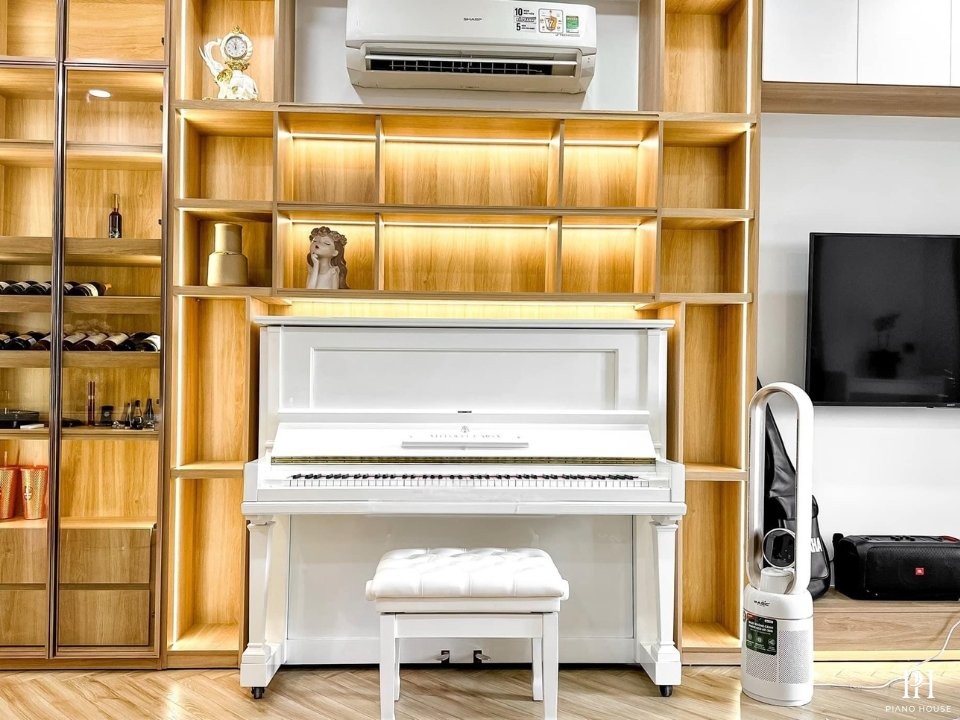 STEINWAY K-132 WH