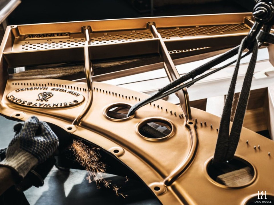 STEINWAY MODEL D-274