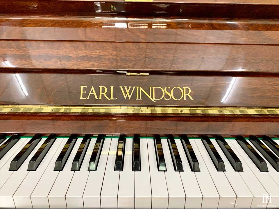 EARL WINDSOR W115