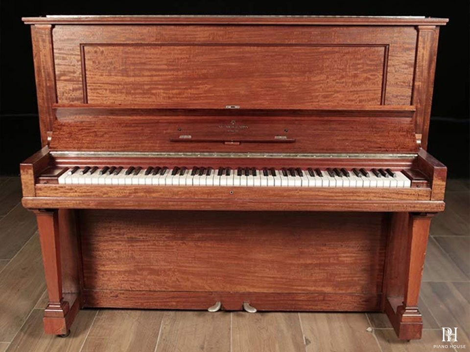 STEINWAY K-132 WN