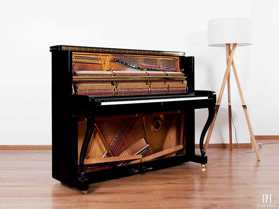 STEINWAY Z114 PE