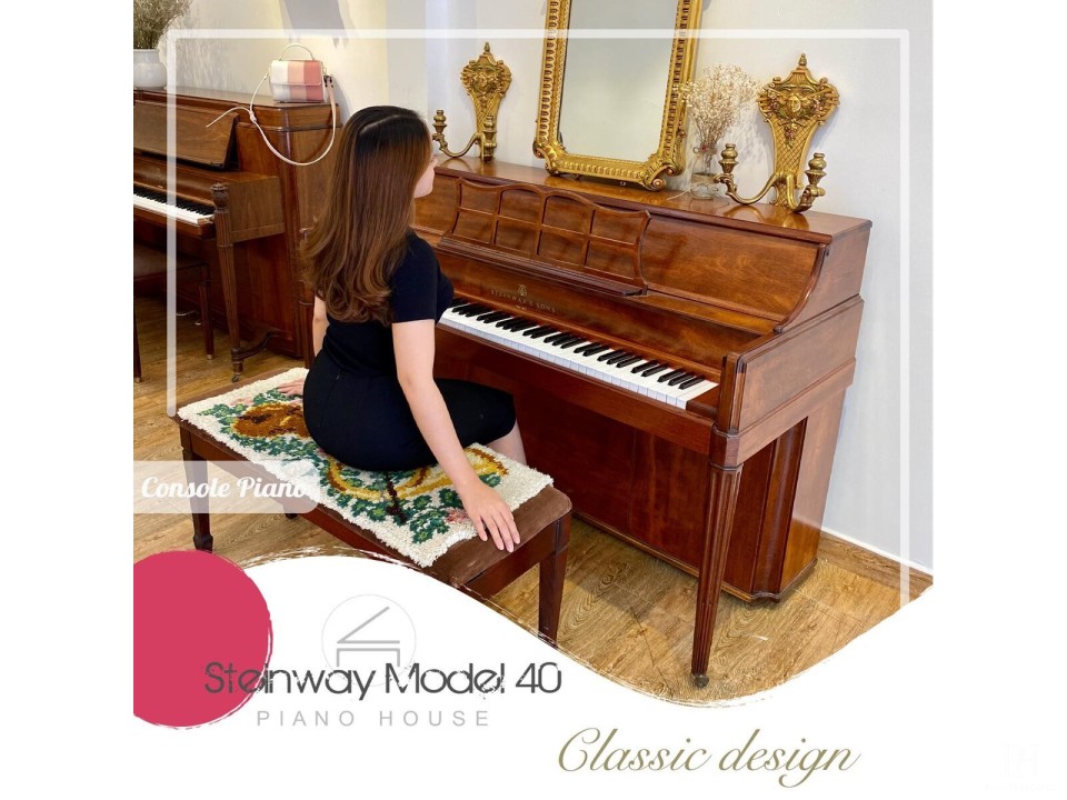 STEINWAY MODEL-40