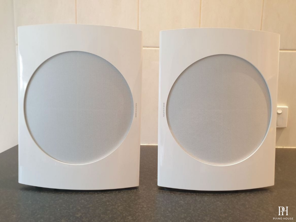 Loa B&O Beolab 17