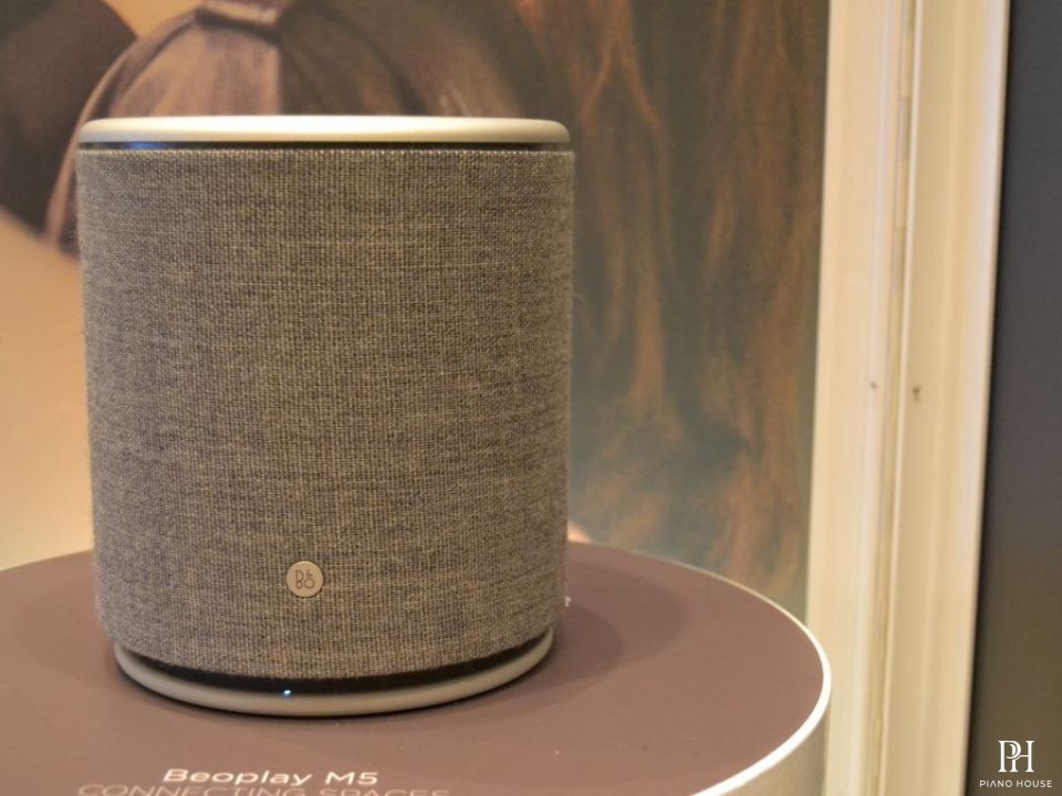 Loa B&O Beoplay M5