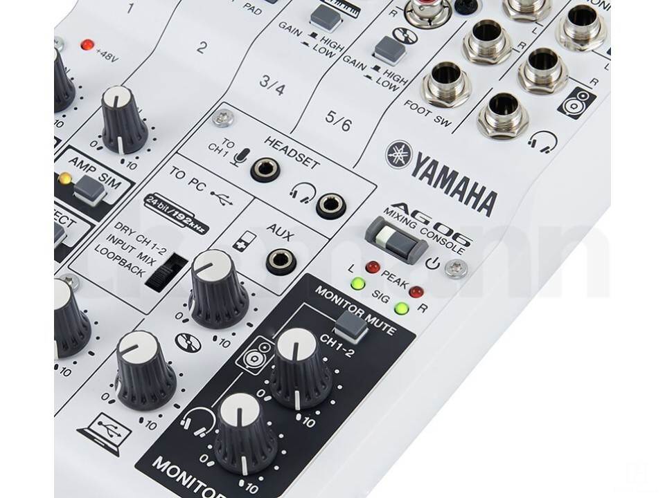 Mixer Yamaha AG06