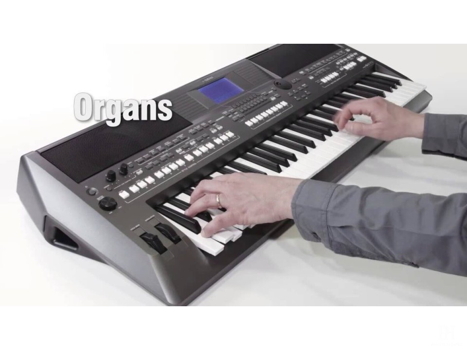 Yamaha PSR S670