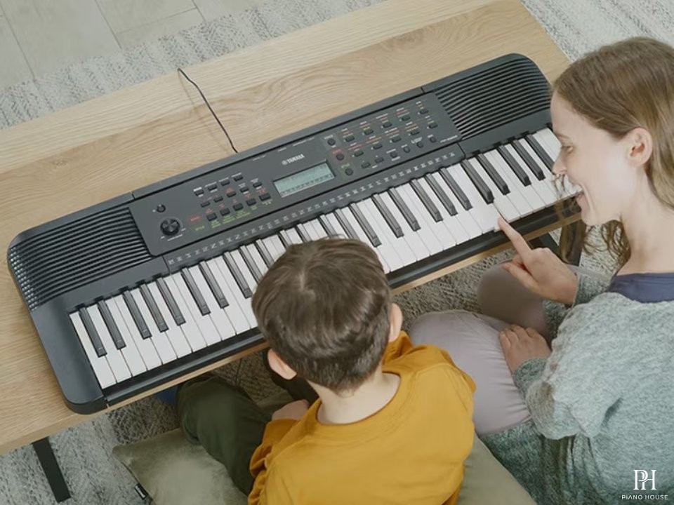 Yamaha PSR E283