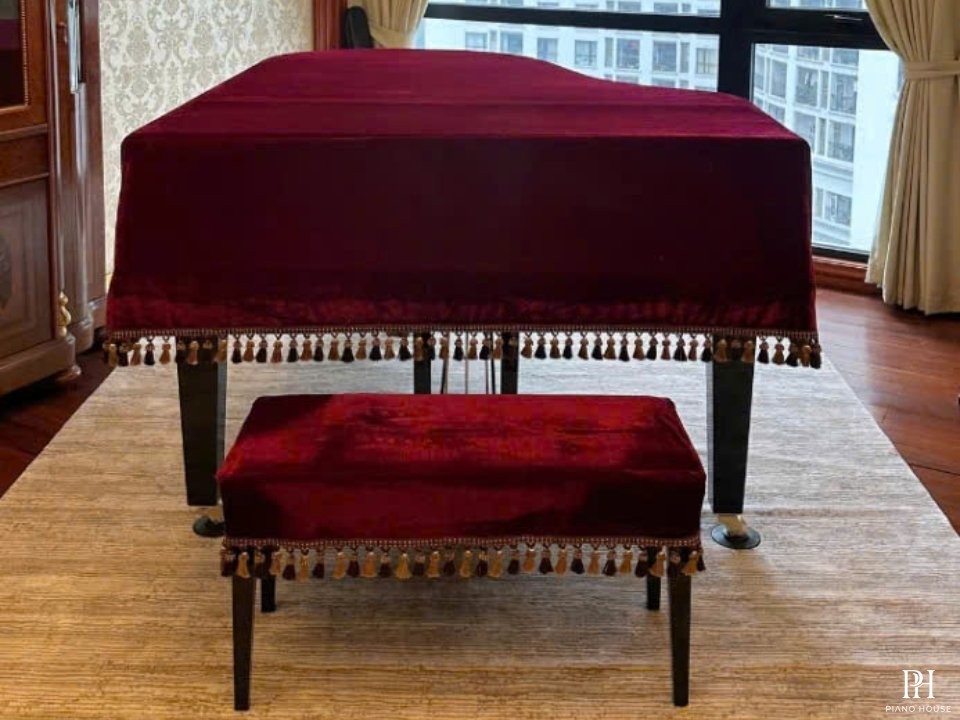 Khăn Phủ Grand Nhung Đỏ Rượu Vang - Tua Nâu