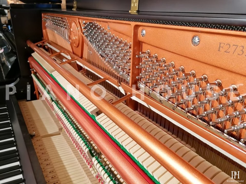 FEURICH 122 Universal (Bordeaux satin)