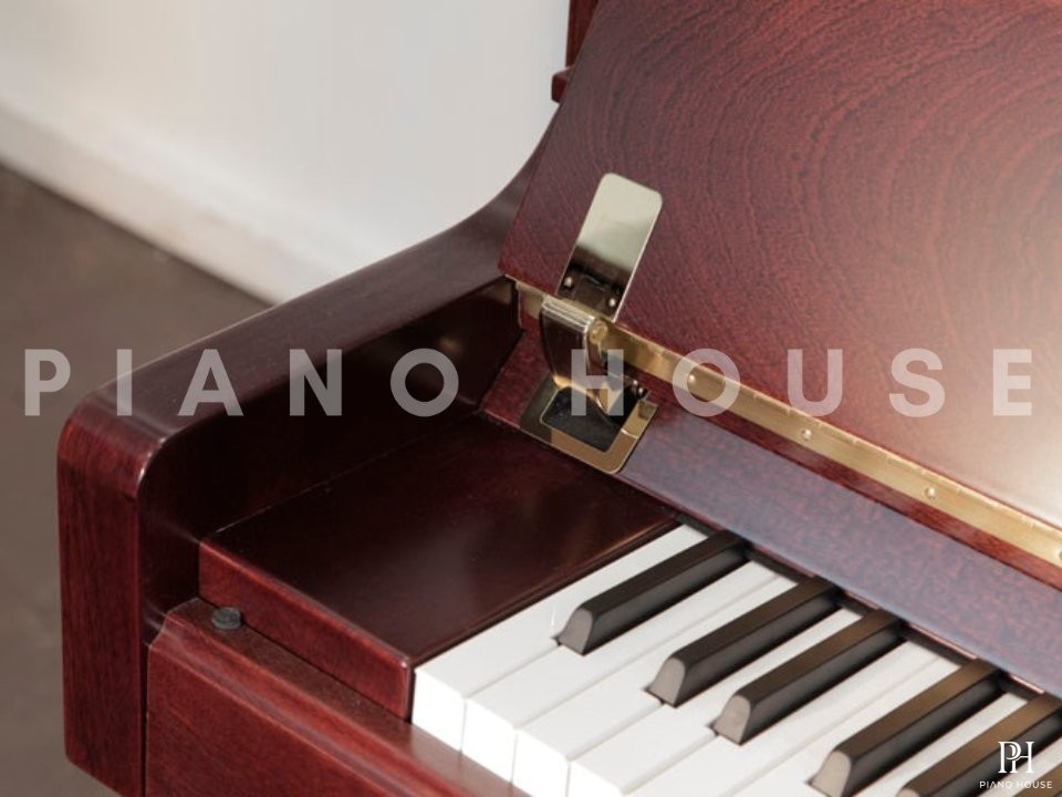 FEURICH 122 Universal (Bordeaux satin)